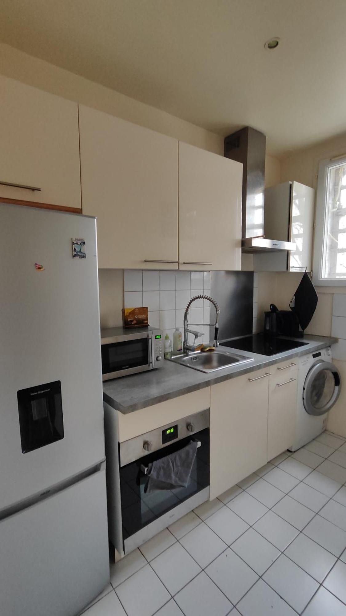 Modern 1 Bedroom Apartment Near The Metro. อีวรี-ซูร์-แซ็น ภายนอก รูปภาพ