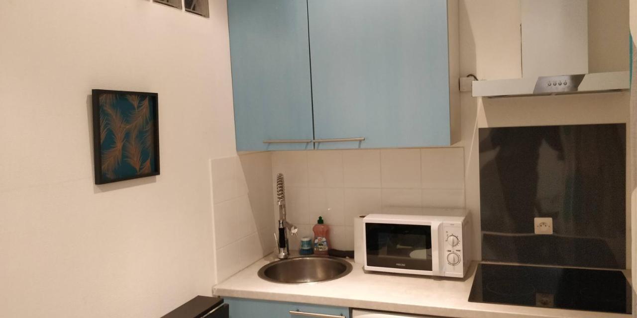 Modern 1 Bedroom Apartment Near The Metro. อีวรี-ซูร์-แซ็น ภายนอก รูปภาพ