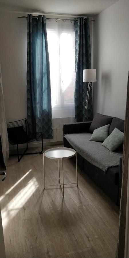 Modern 1 Bedroom Apartment Near The Metro. อีวรี-ซูร์-แซ็น ภายนอก รูปภาพ