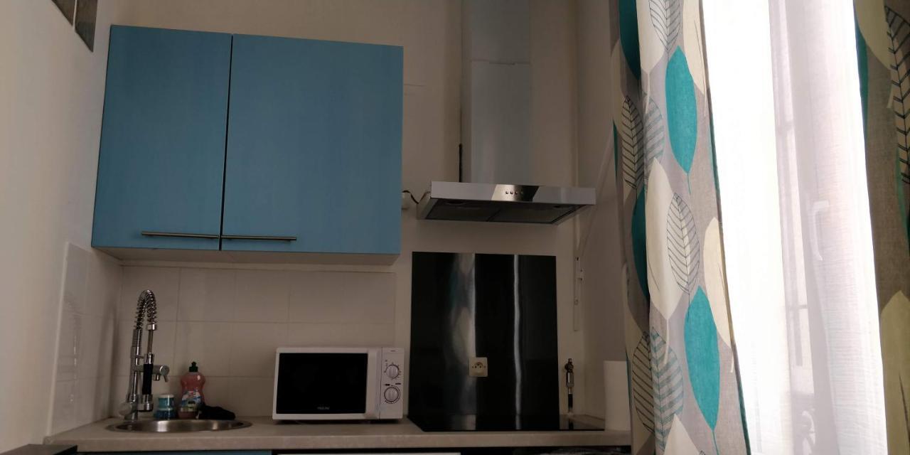 Modern 1 Bedroom Apartment Near The Metro. อีวรี-ซูร์-แซ็น ภายนอก รูปภาพ