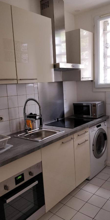 Modern 1 Bedroom Apartment Near The Metro. อีวรี-ซูร์-แซ็น ภายนอก รูปภาพ
