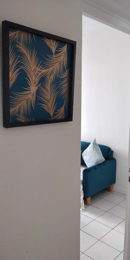 Modern 1 Bedroom Apartment Near The Metro. อีวรี-ซูร์-แซ็น ภายนอก รูปภาพ